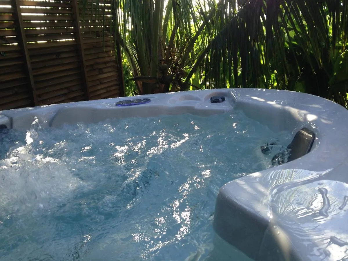 Eden Paradise Spa Ecolodge Sainte-Luce Holiday home