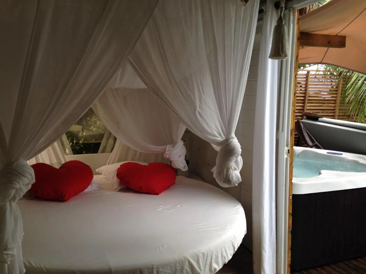 Eden Paradise Spa Ecolodge Sainte-Luce 0*,  Martinique